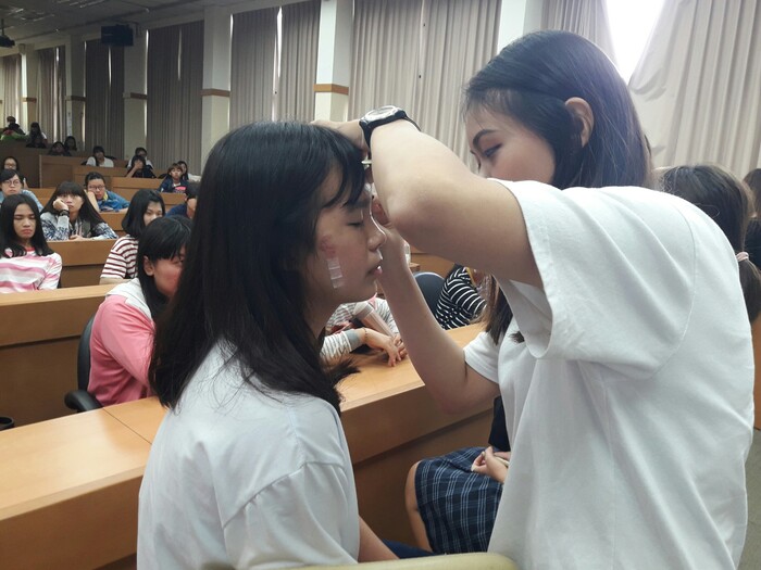 美保科學姊示範彩妝