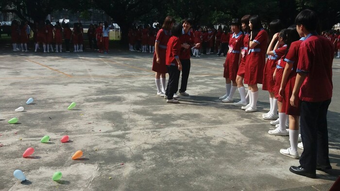 彩虹氣泡遊戲~~
